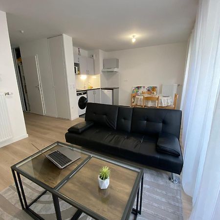 Joli Appartement F2 Bobigny Metro Proche Paris Exterior foto